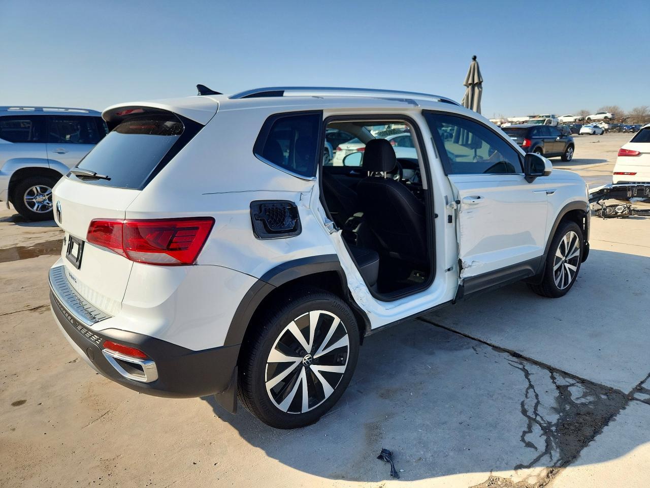 2024 Volkswagen Taos Se - zdjęcie 3