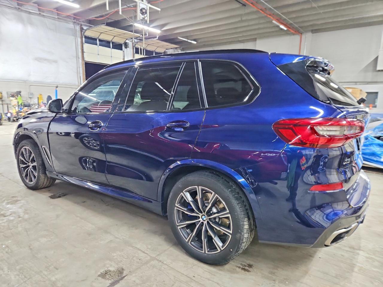 2020 BMW X5 M50I - zdjęcie 2