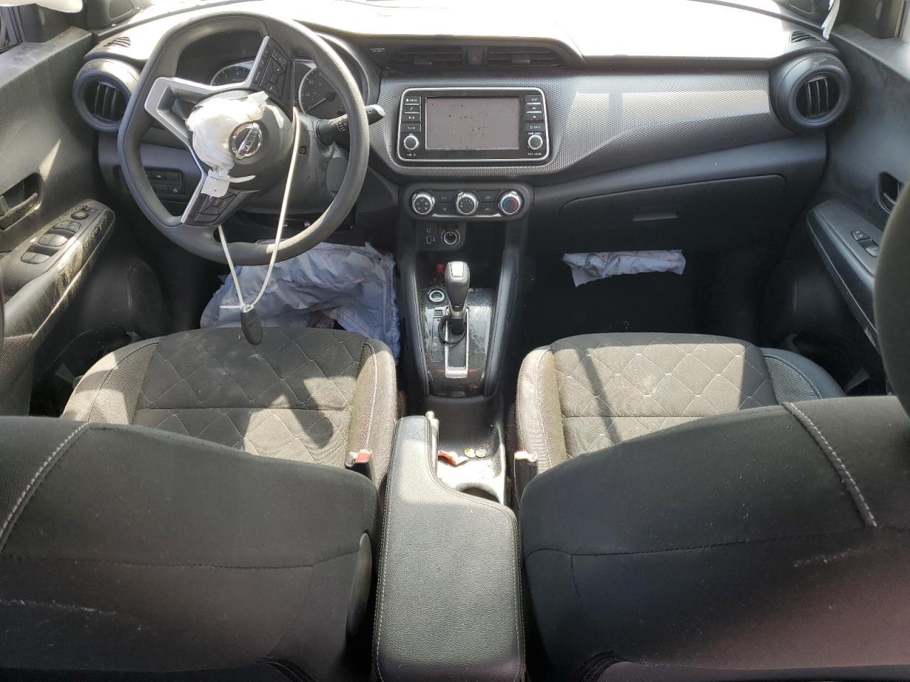 2020 Niss Kicks - zdjęcie 8