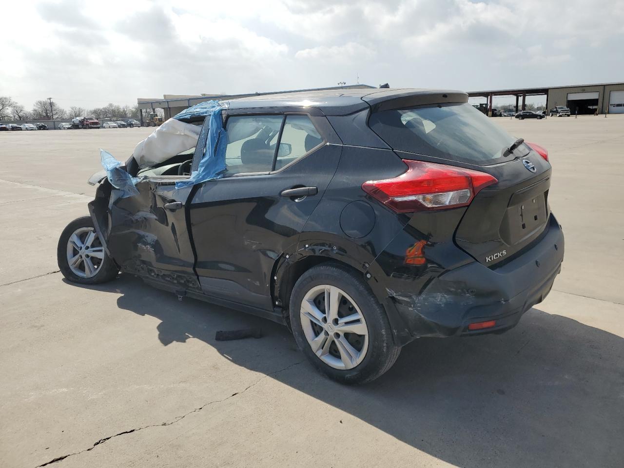 2020 Niss Kicks - zdjęcie 2