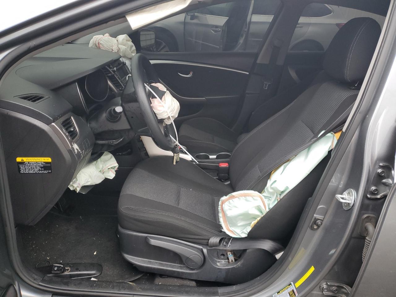 2016 Hyun Elantra Gt - zdjęcie 13