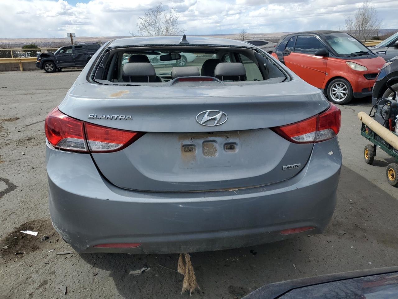2013 Hyundai Elantra Gls - zdjęcie 6