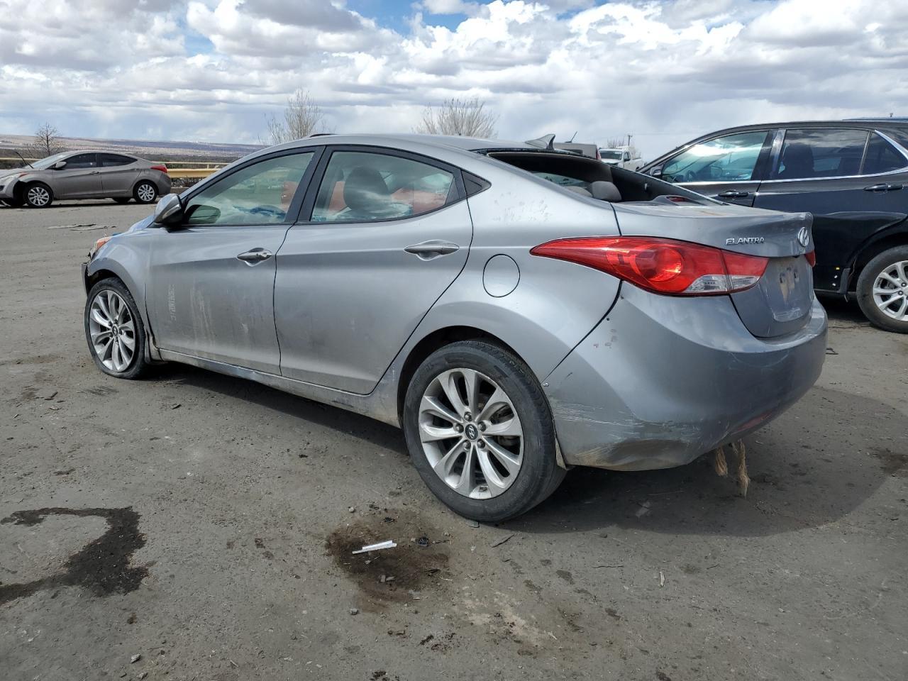 2013 Hyundai Elantra Gls - zdjęcie 2