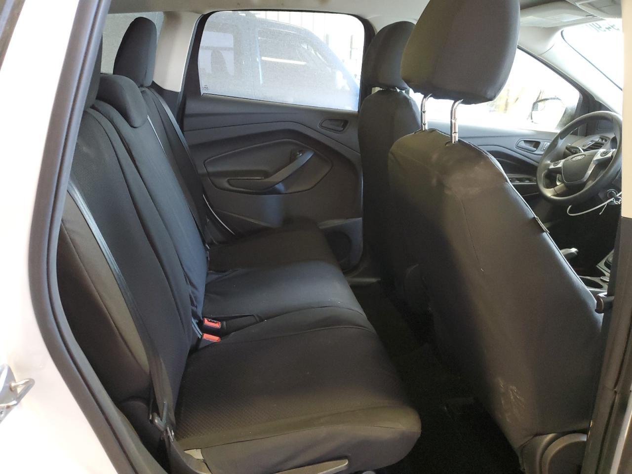 2016 Ford Escape S - zdjęcie 10