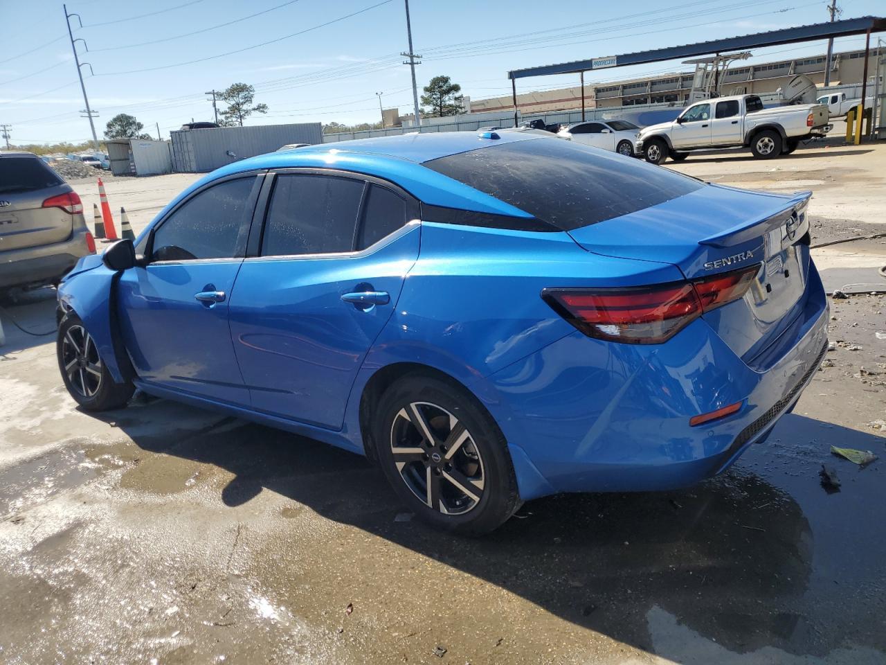 2024 Nissan Sentra Sv - zdjęcie 2