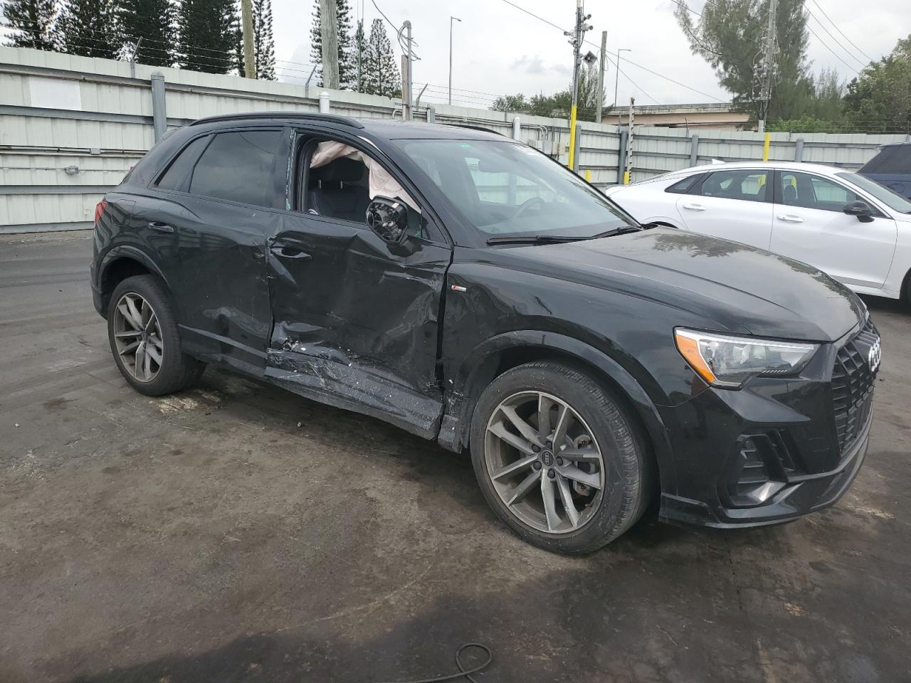 2021 Audi Q3 Premium S Line 45 - zdjęcie 4