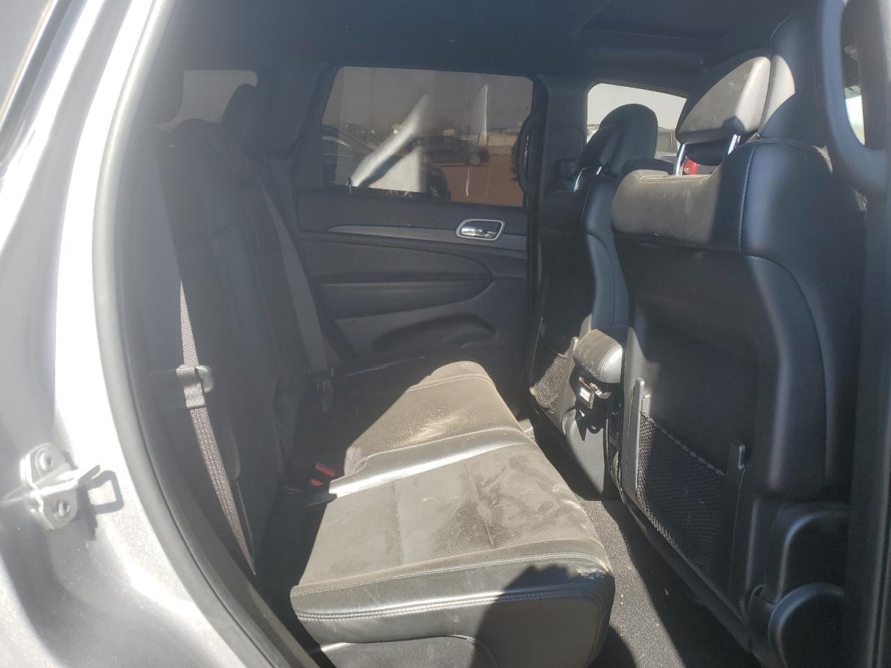 2021 Jeep Grand Cherokee Laredo - zdjęcie 11