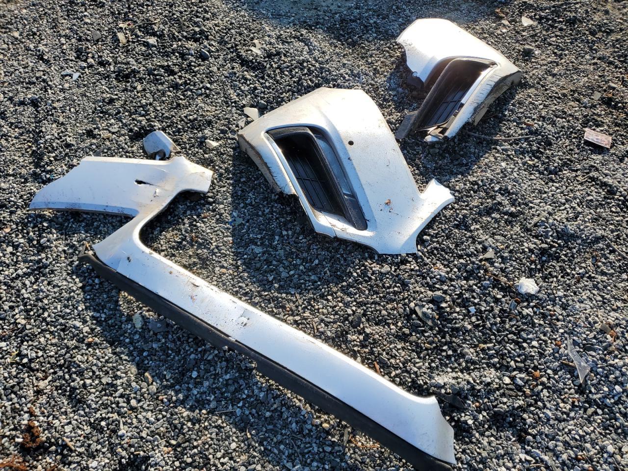 2018 Lincoln Continental Premiere - zdjęcie 12