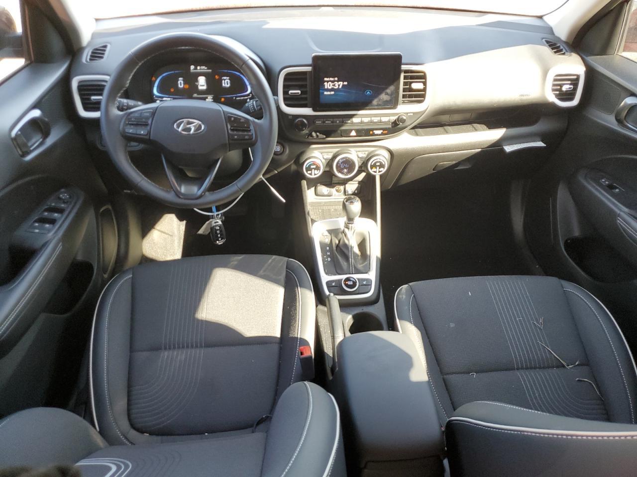 2024 Hyundai Venue Sel - zdjęcie 8