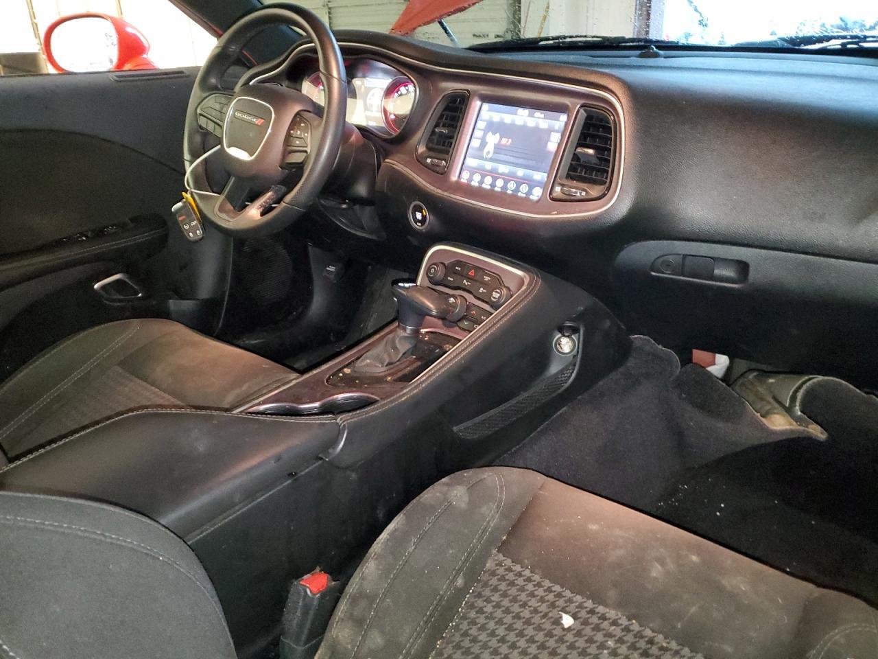 2018 Dodge Challenger - zdjęcie 8