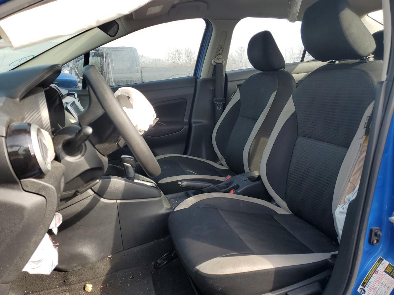 2021 Nissan Versa Sv - zdjęcie 7