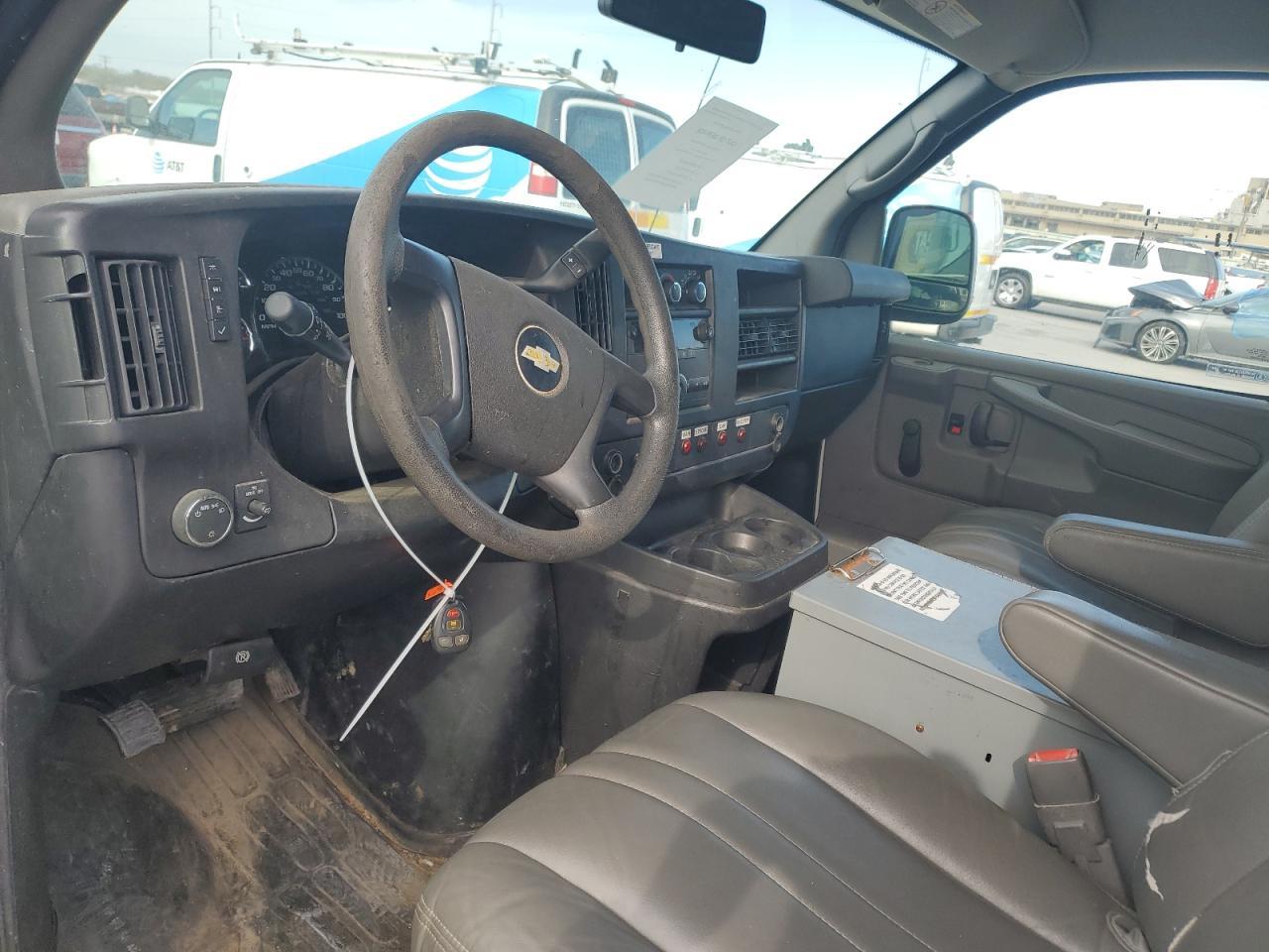 2013 Chevrolet Express G2500 - zdjęcie 8