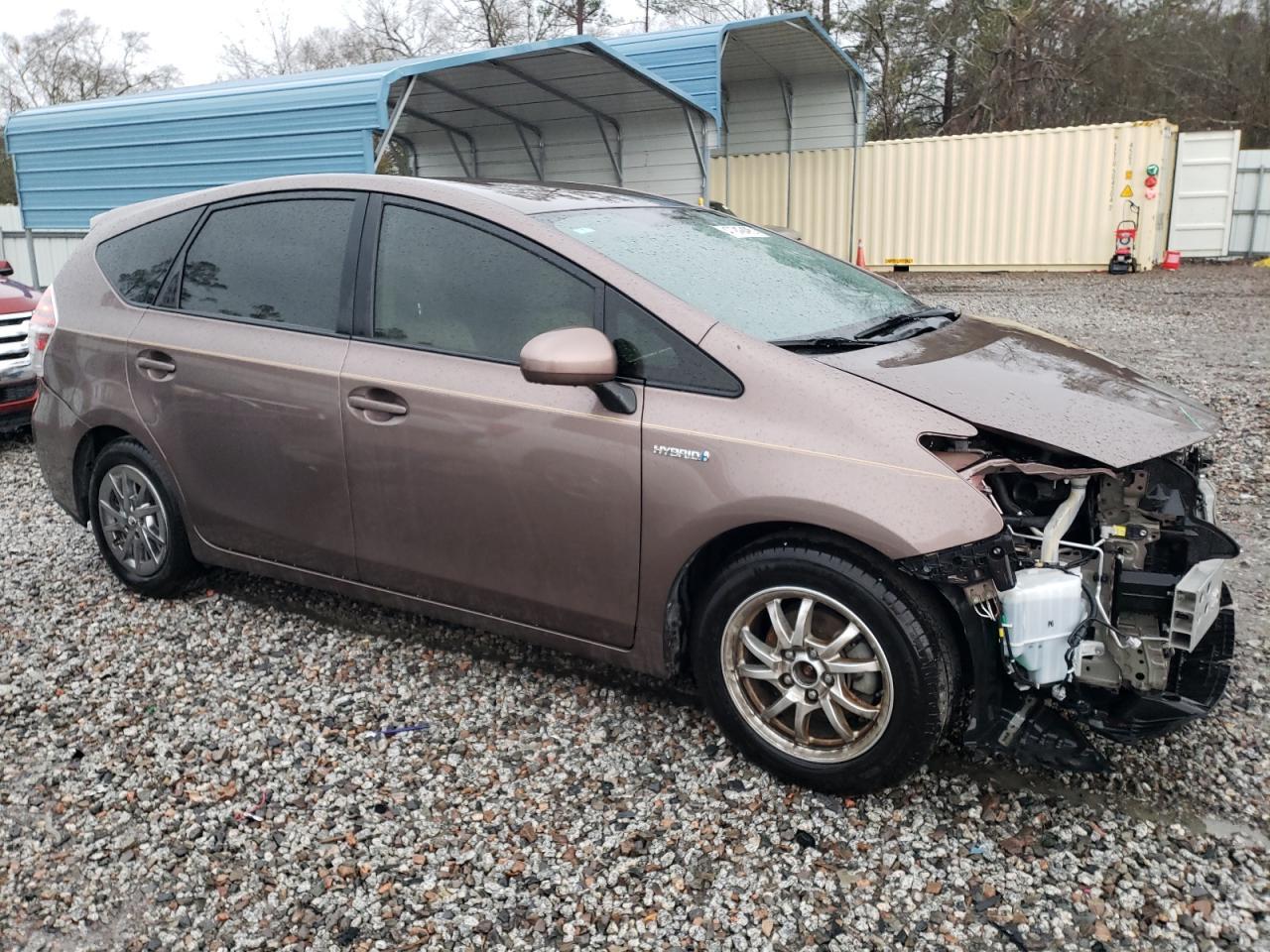 2017 Toyota Prius V - zdjęcie 4