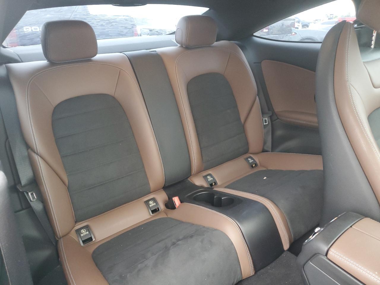 2017 Mercedes-Benz C 300 - zdjęcie 10