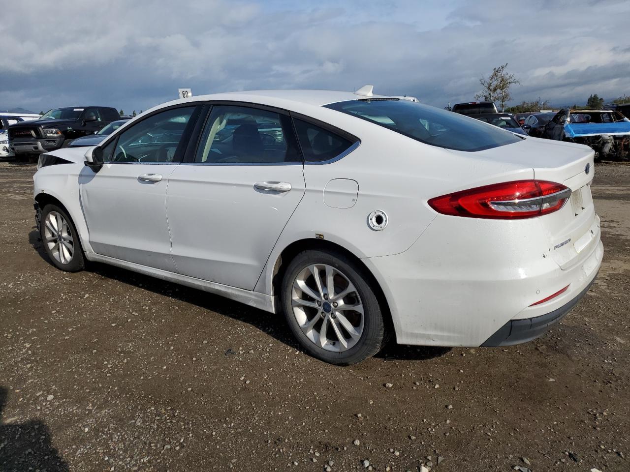 2020 Ford Fusion Se - zdjęcie 2