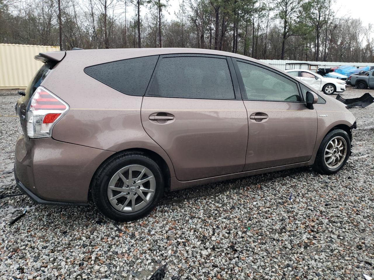 2017 Toyota Prius V - zdjęcie 3