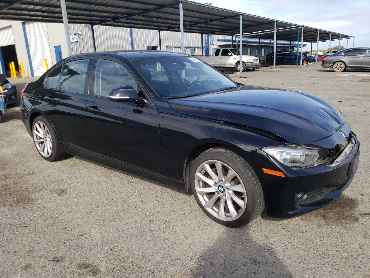 2015 BMW 320 I - zdjęcie 4