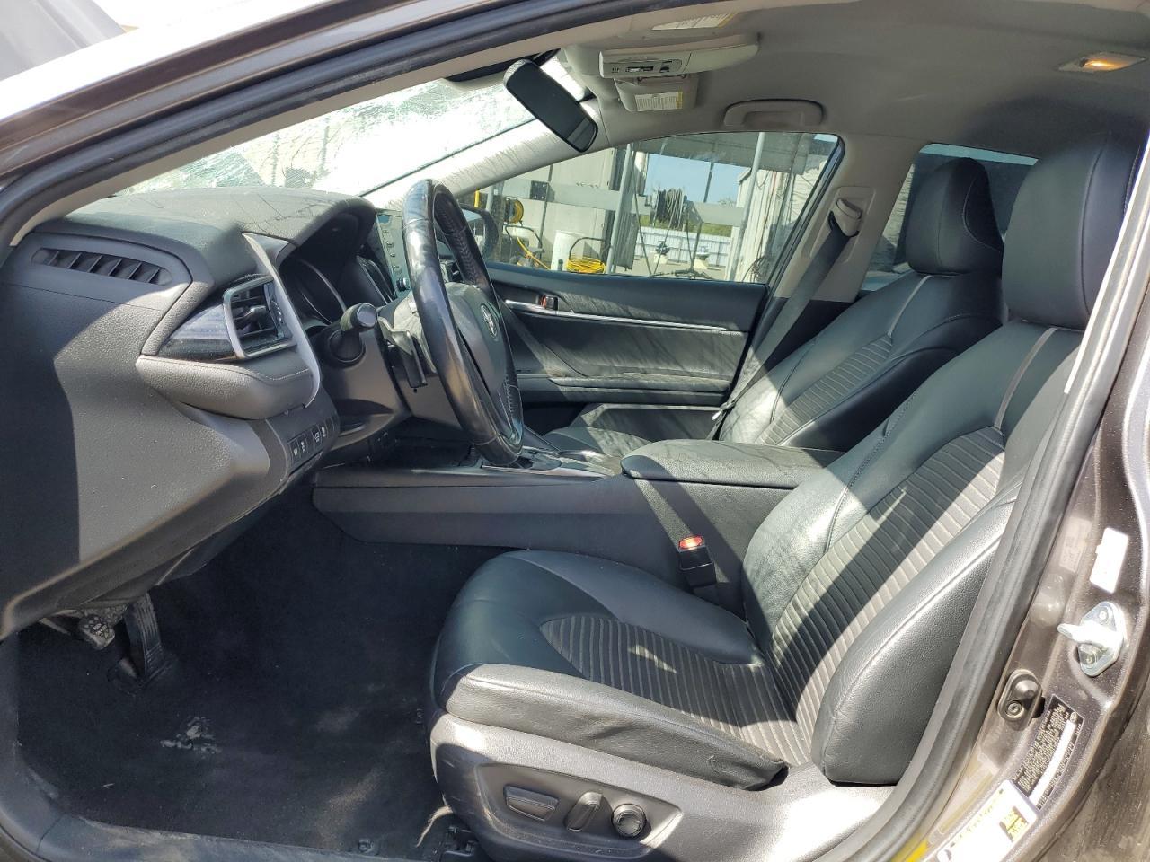 2021 Toyota Camry Se - zdjęcie 7