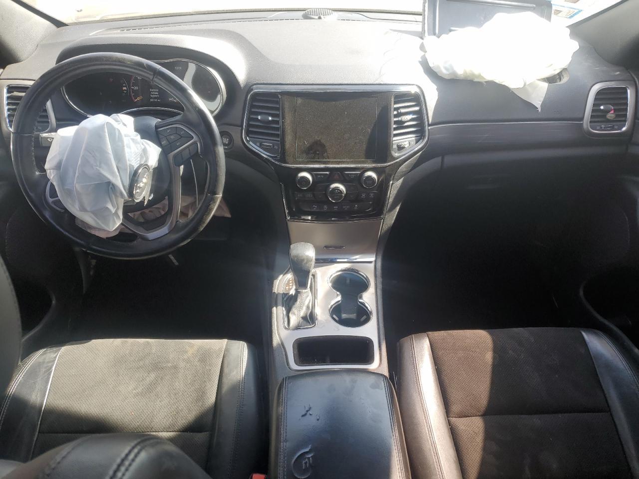 2021 Jeep Grand Cherokee Laredo - zdjęcie 8