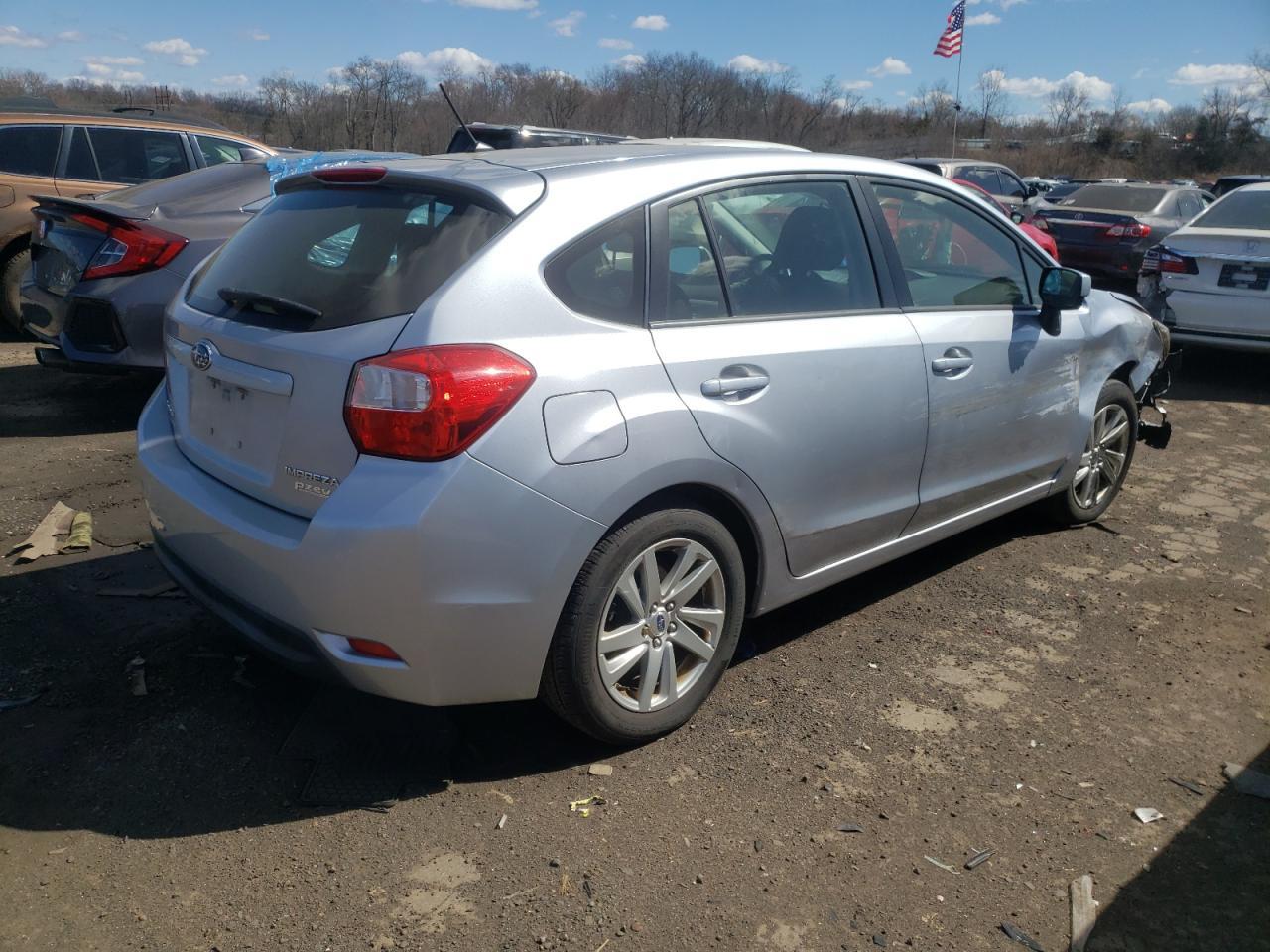 2016 Subaru Impreza Premium - zdjęcie 3