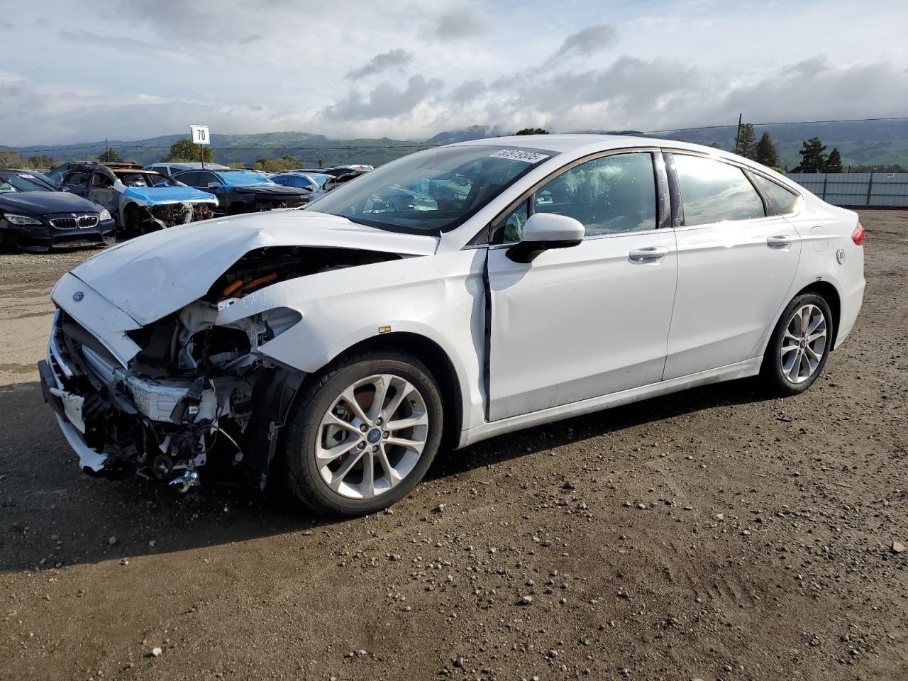 2020 Ford Fusion Se - zdjęcie główne