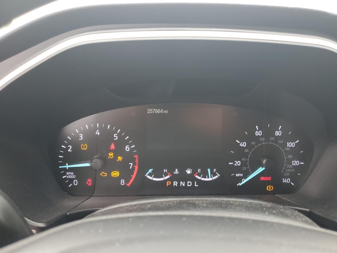 2020 Ford Escape Se - zdjęcie 9