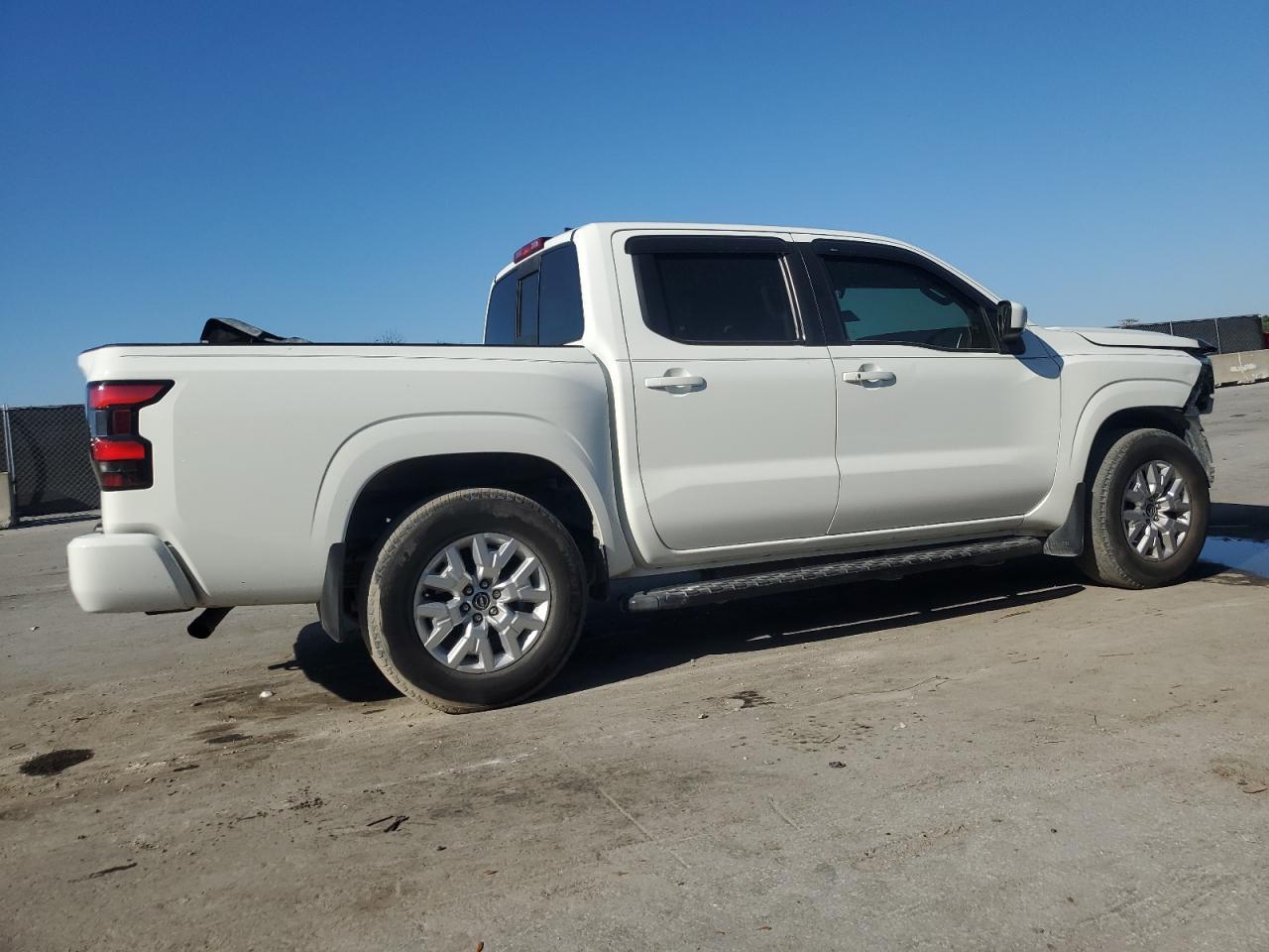 2022 Nissan Frontier S - zdjęcie 3