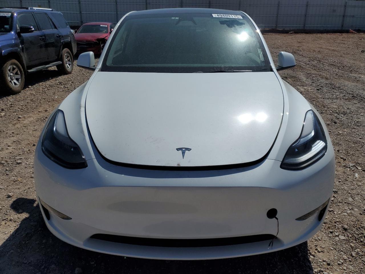 2024 Tesla Model Y - zdjęcie 5