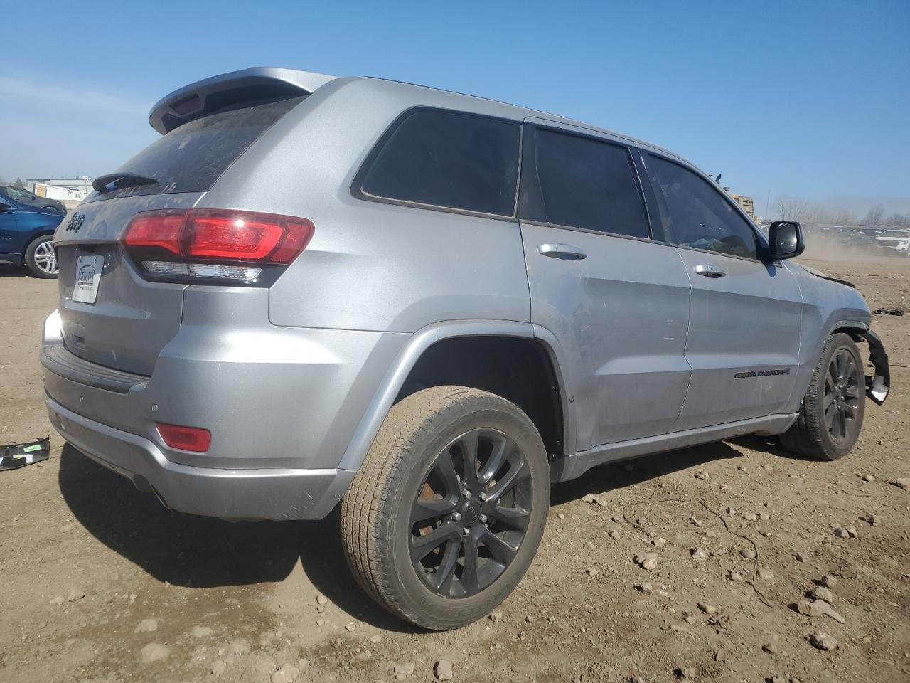 2021 Jeep Grand Cherokee Laredo - zdjęcie 3