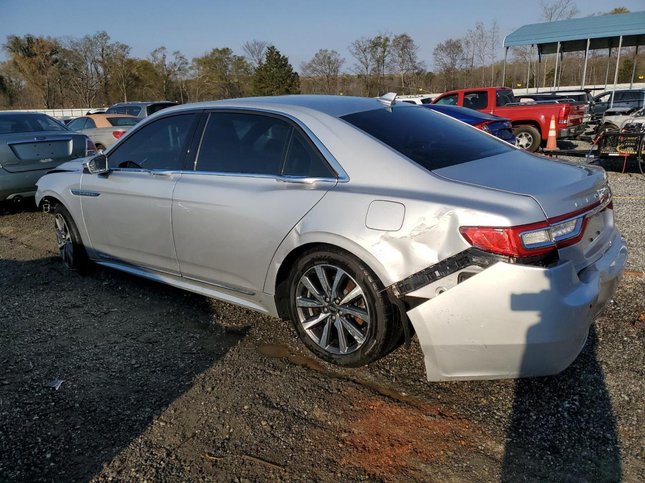 2018 Lincoln Continental Premiere - zdjęcie 2