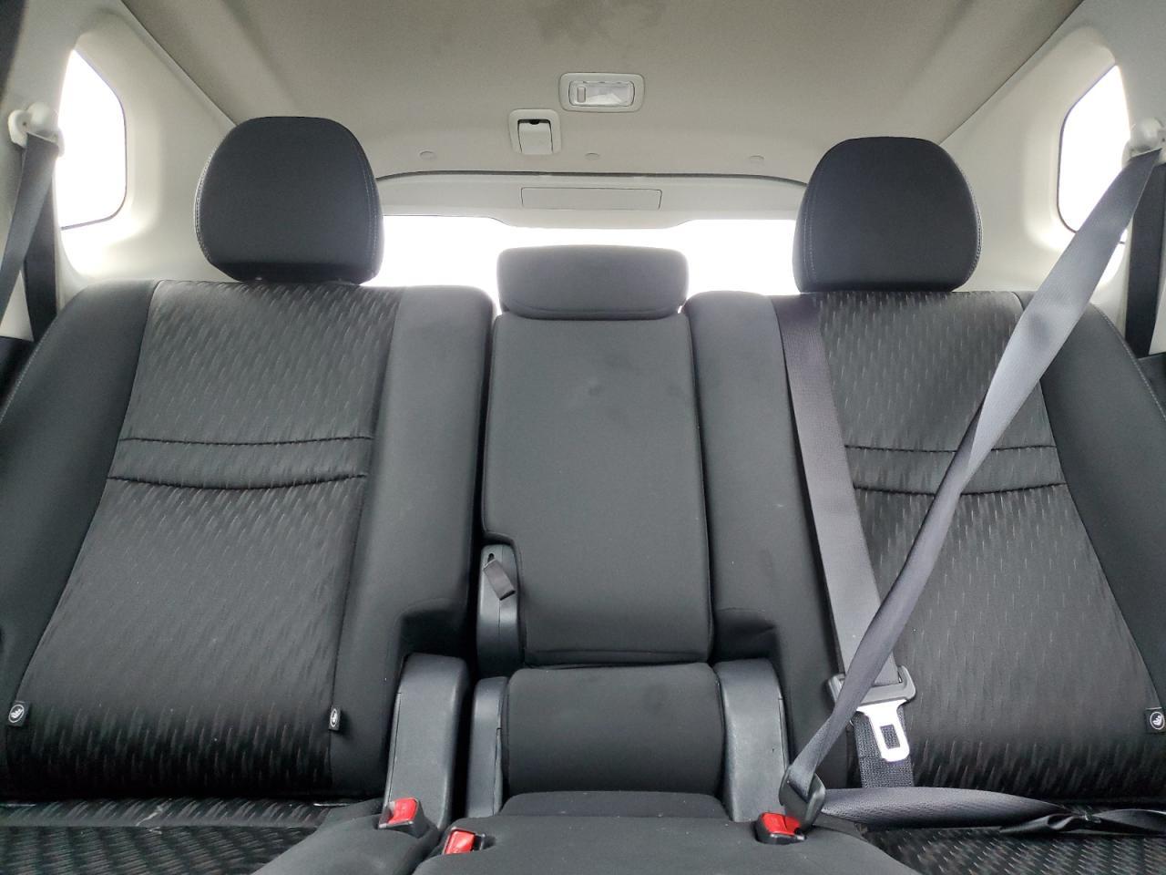 2020 Nissan Rogue S - zdjęcie 10