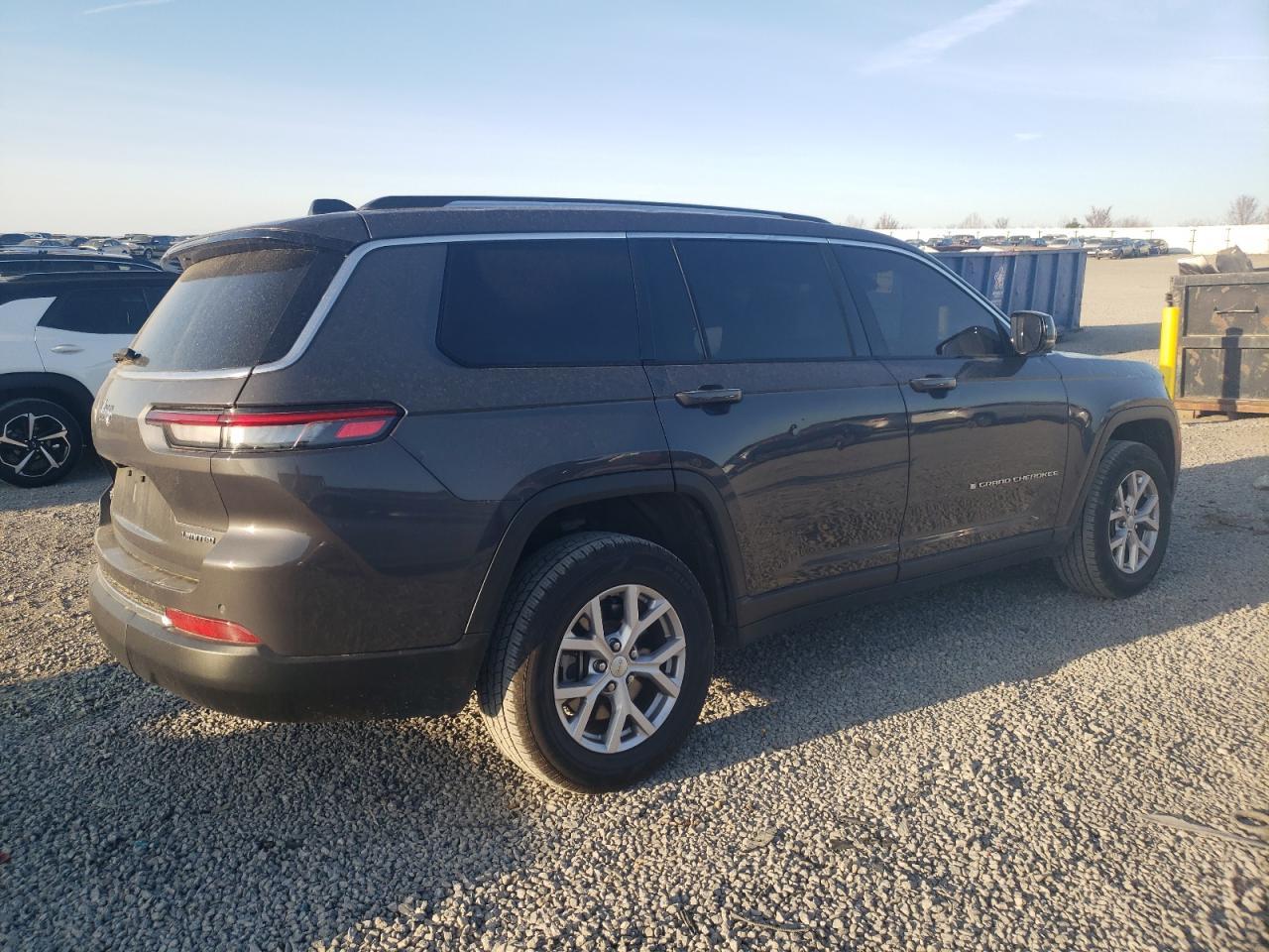 2022 Jeep Grand Cherokee L Limited - zdjęcie 3