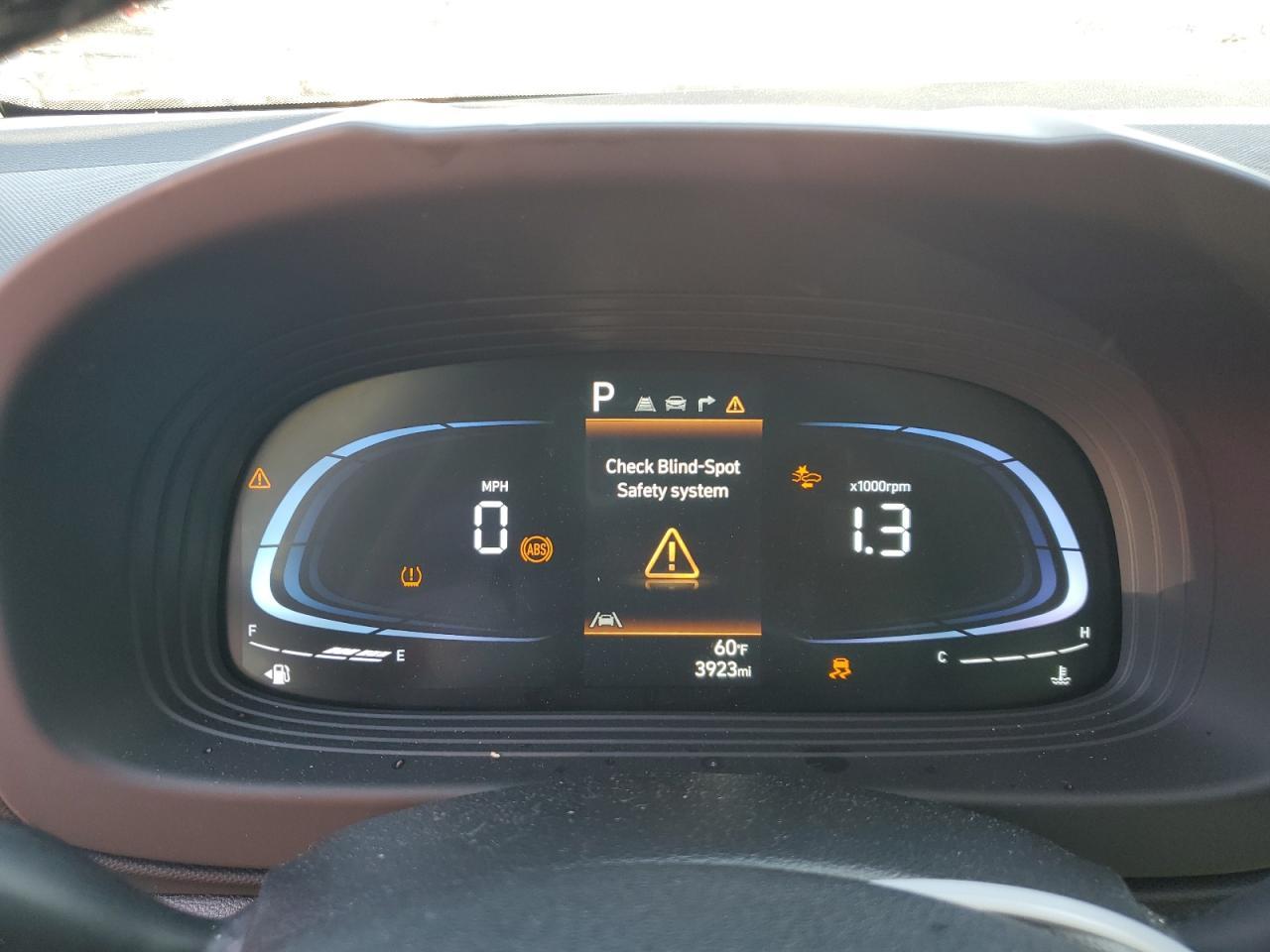 2024 Hyundai Venue Sel - zdjęcie 9