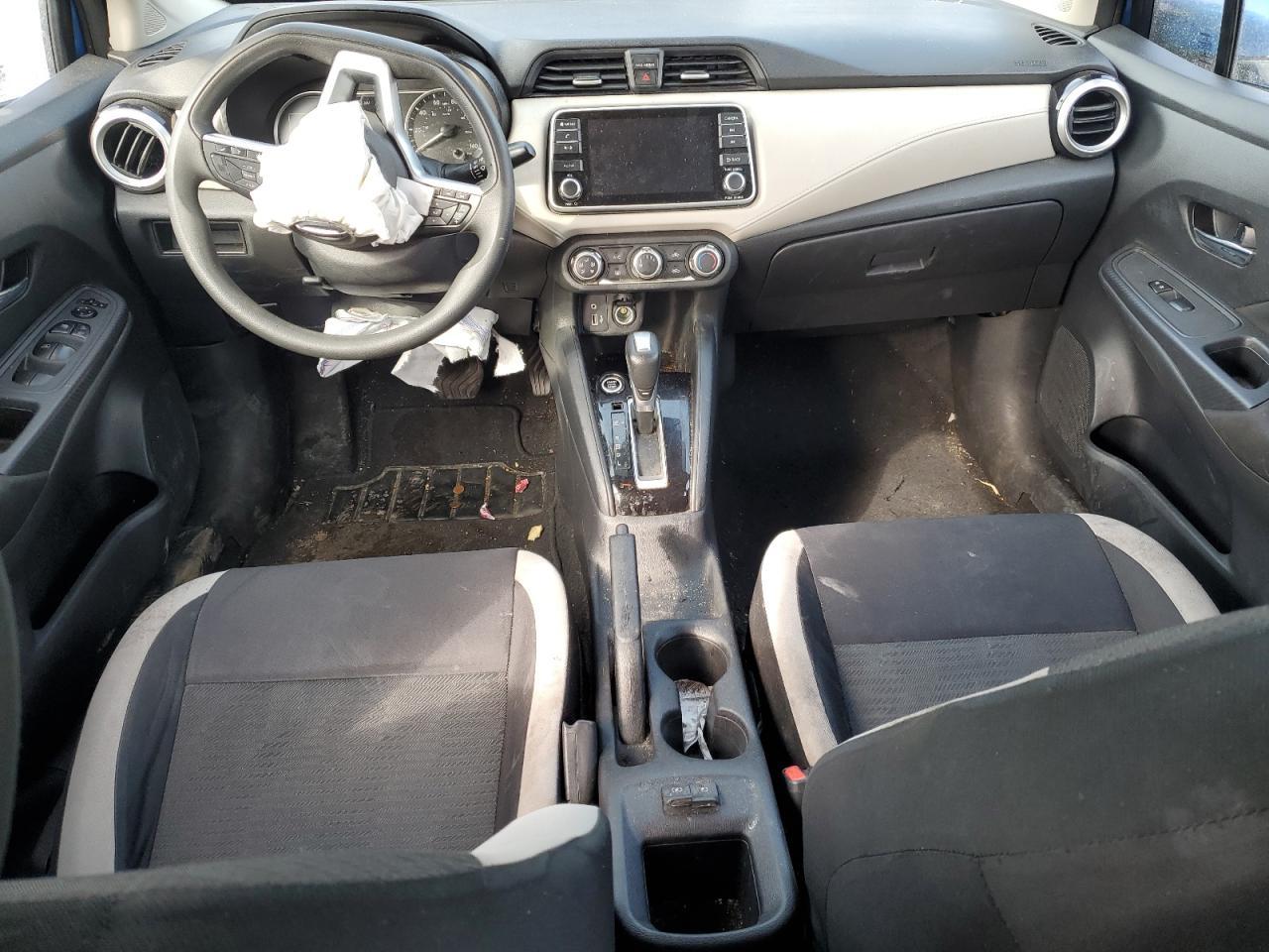 2021 Nissan Versa Sv - zdjęcie 8