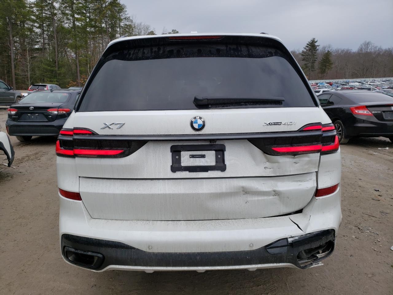 2024 BMW X7 xDrive40I - zdjęcie 6