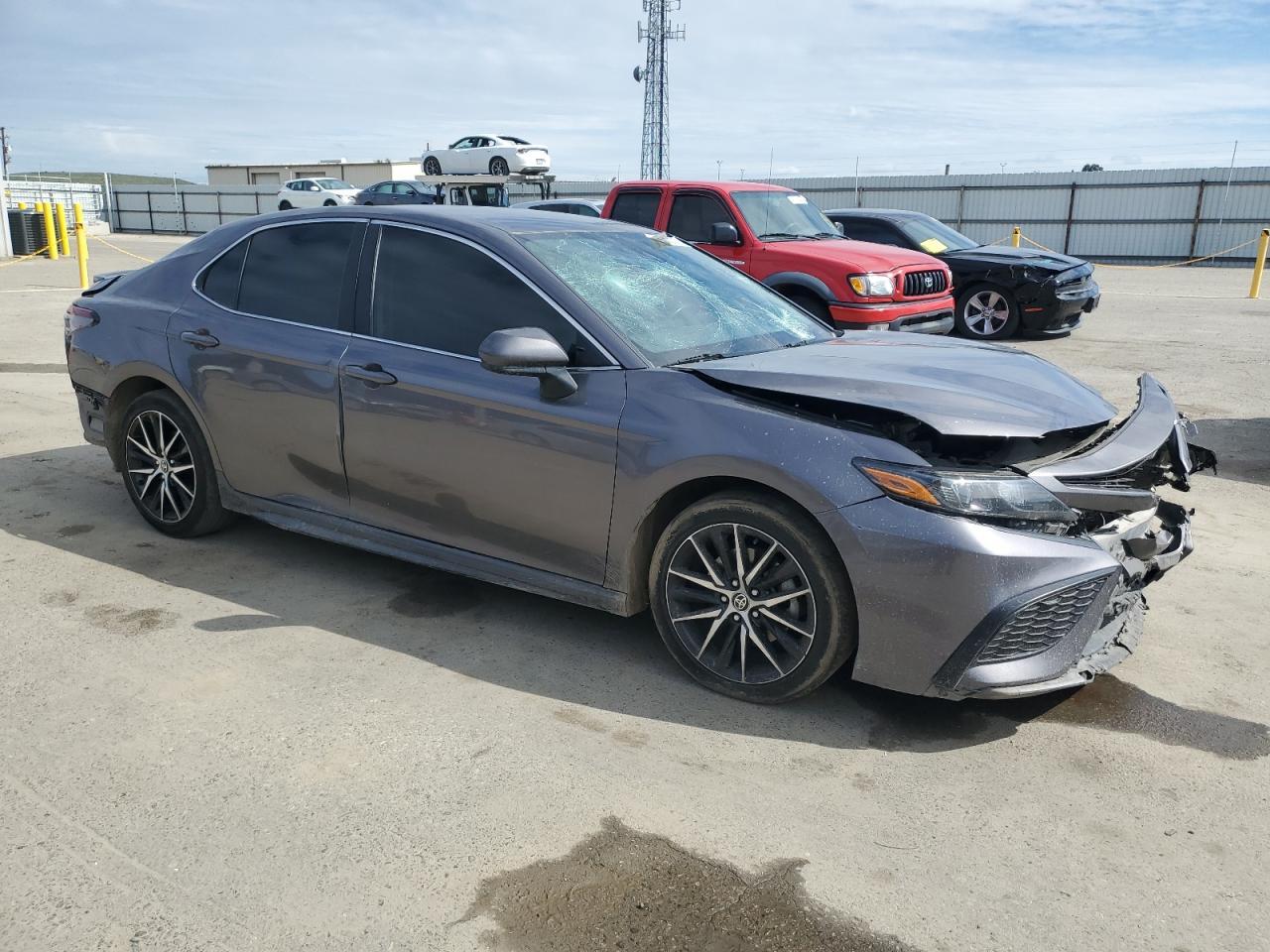 2021 Toyota Camry Se - zdjęcie 4