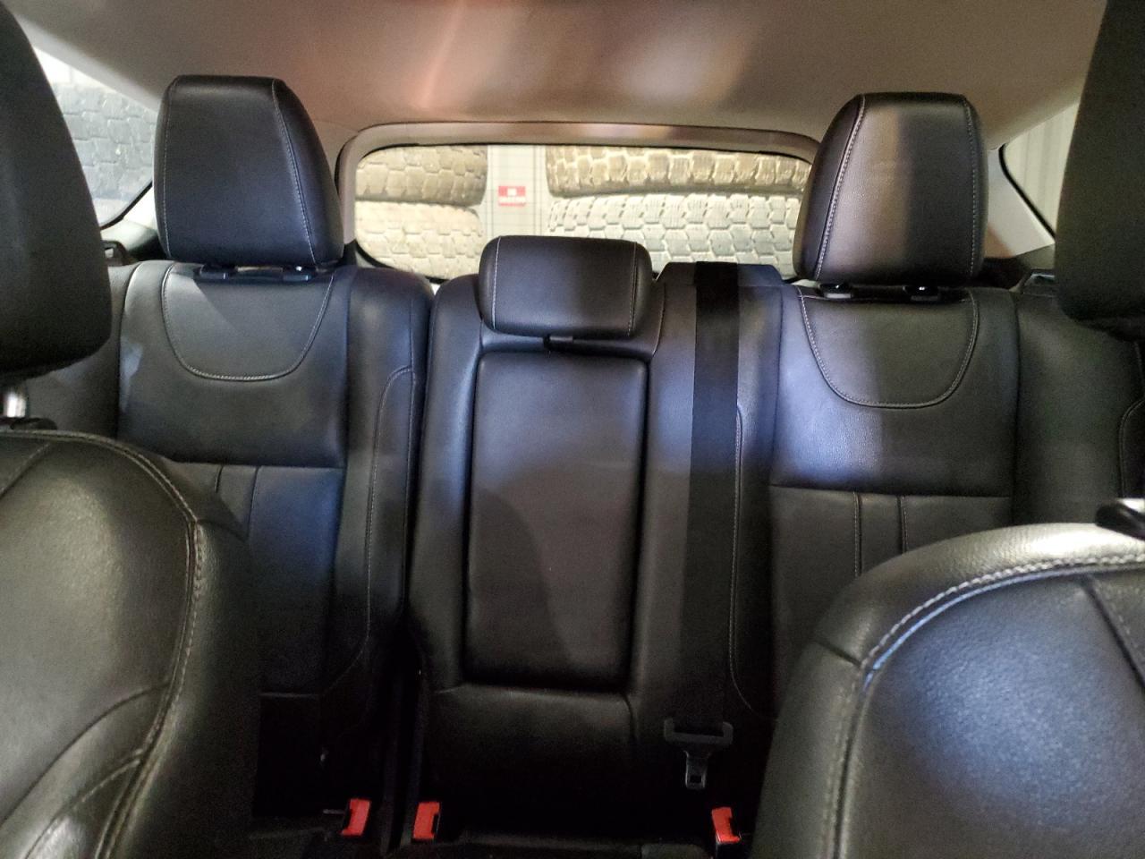 2013 Ford Escape Titanium - zdjęcie 10