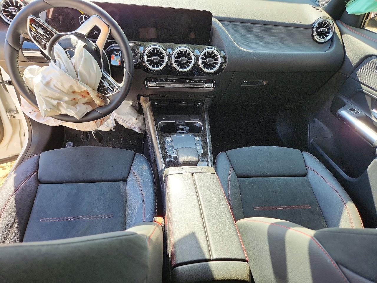 2023 Mercedes-Benz Gla 250 4Matic - zdjęcie 8