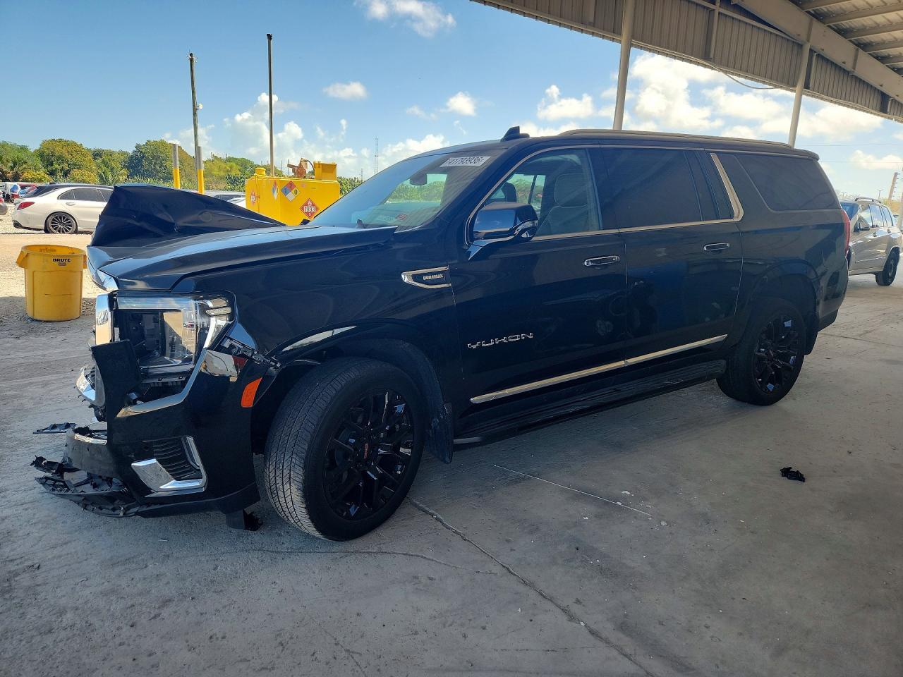 2023 GMC Yukon Xl K1500 Slt - zdjęcie główne