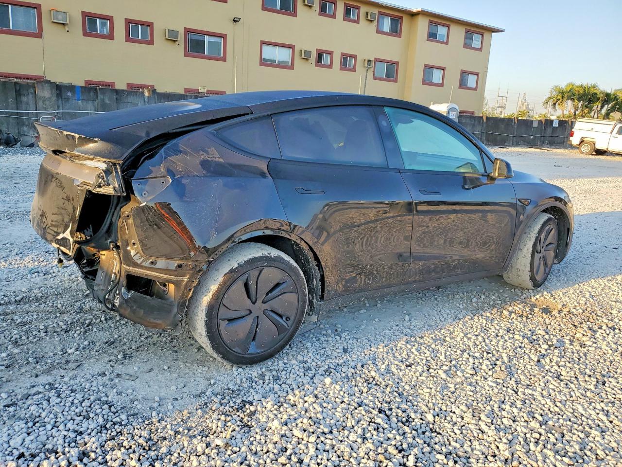 2026 Tesla Model Y - zdjęcie 3