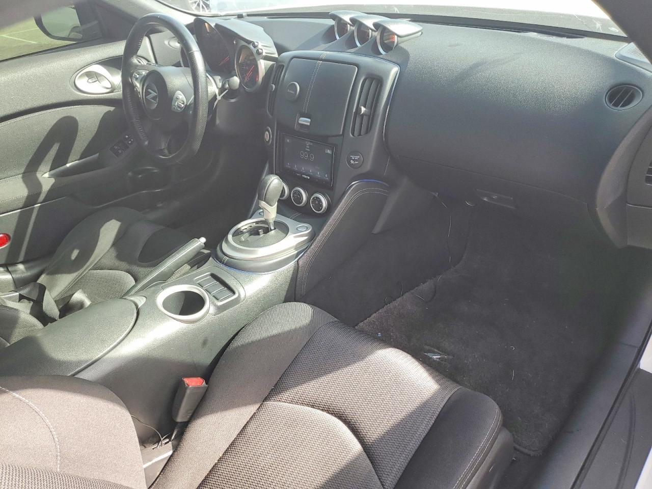 2016 Nissan 370Z Base - zdjęcie 8