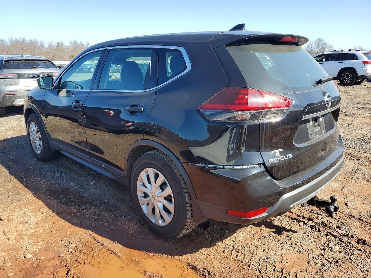 2020 Nissan Rogue S - zdjęcie 2