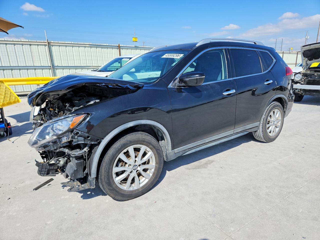 2017 Nissan Rogue Sv - zdjęcie główne