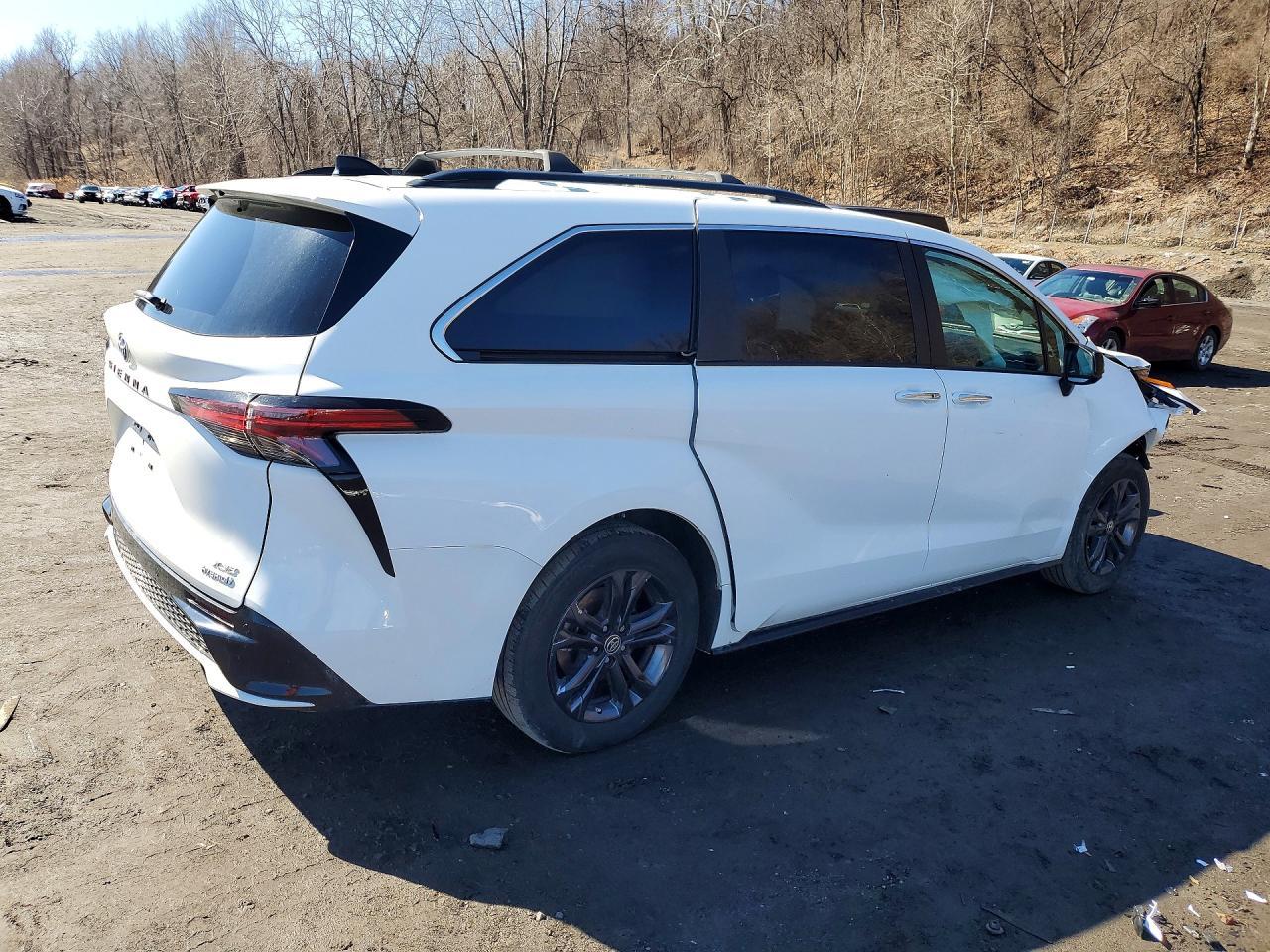 2024 Toyota Sienna Xse 7-Passenger - zdjęcie 3