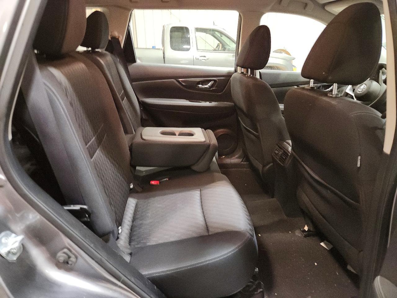 2017 Nissan Rogue S - zdjęcie 10