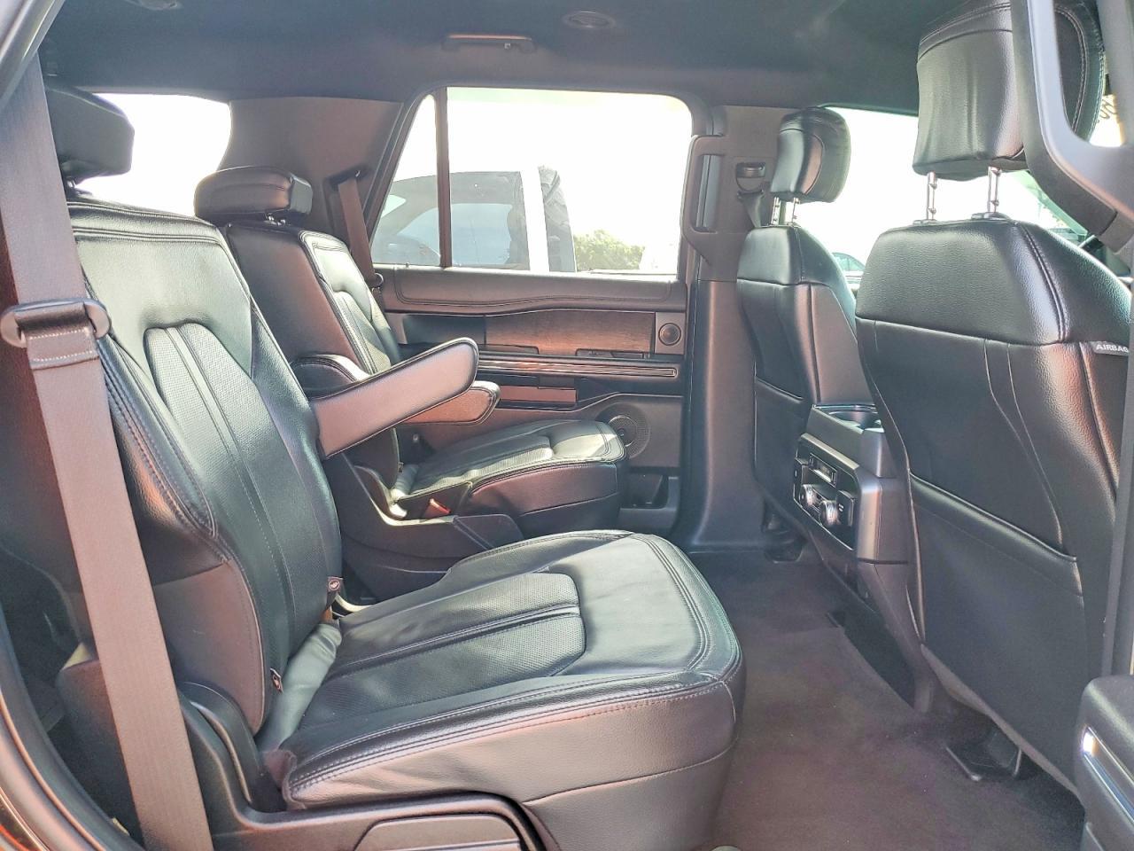 2020 Ford Expedition Limited - zdjęcie 11