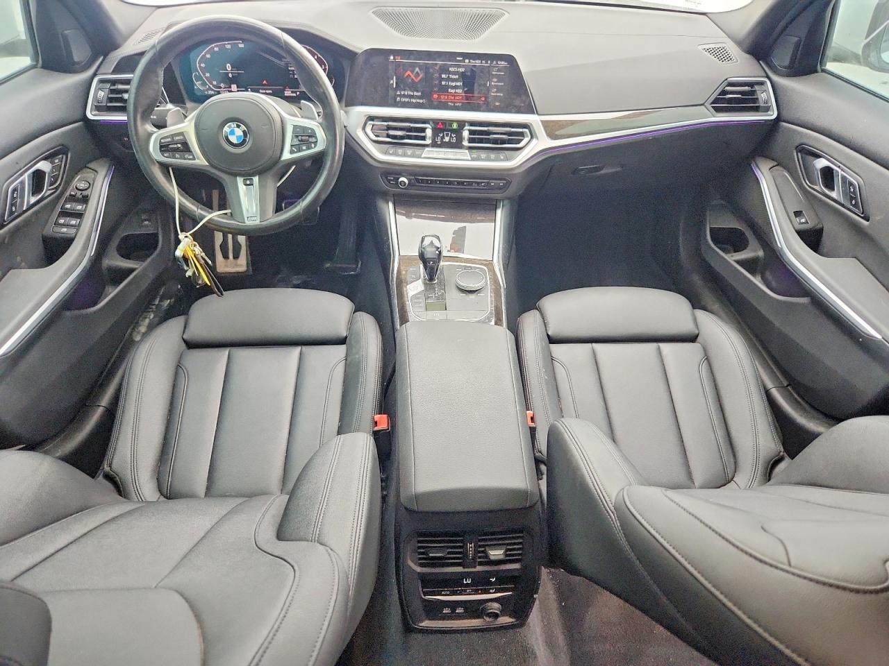 2020 BMW 330Xi - zdjęcie 8