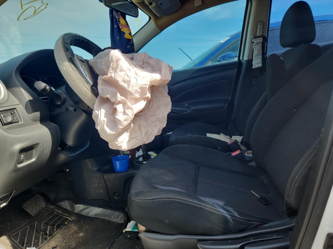 2019 Nissan Versa Sv - zdjęcie 7