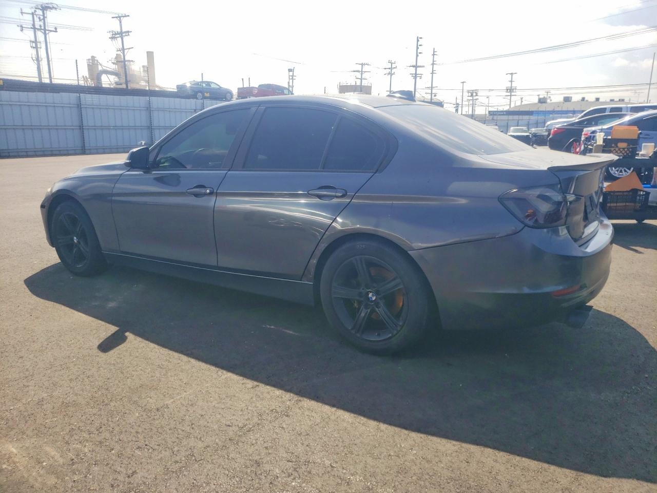 BMW Seria 3 - zdjęcie 2