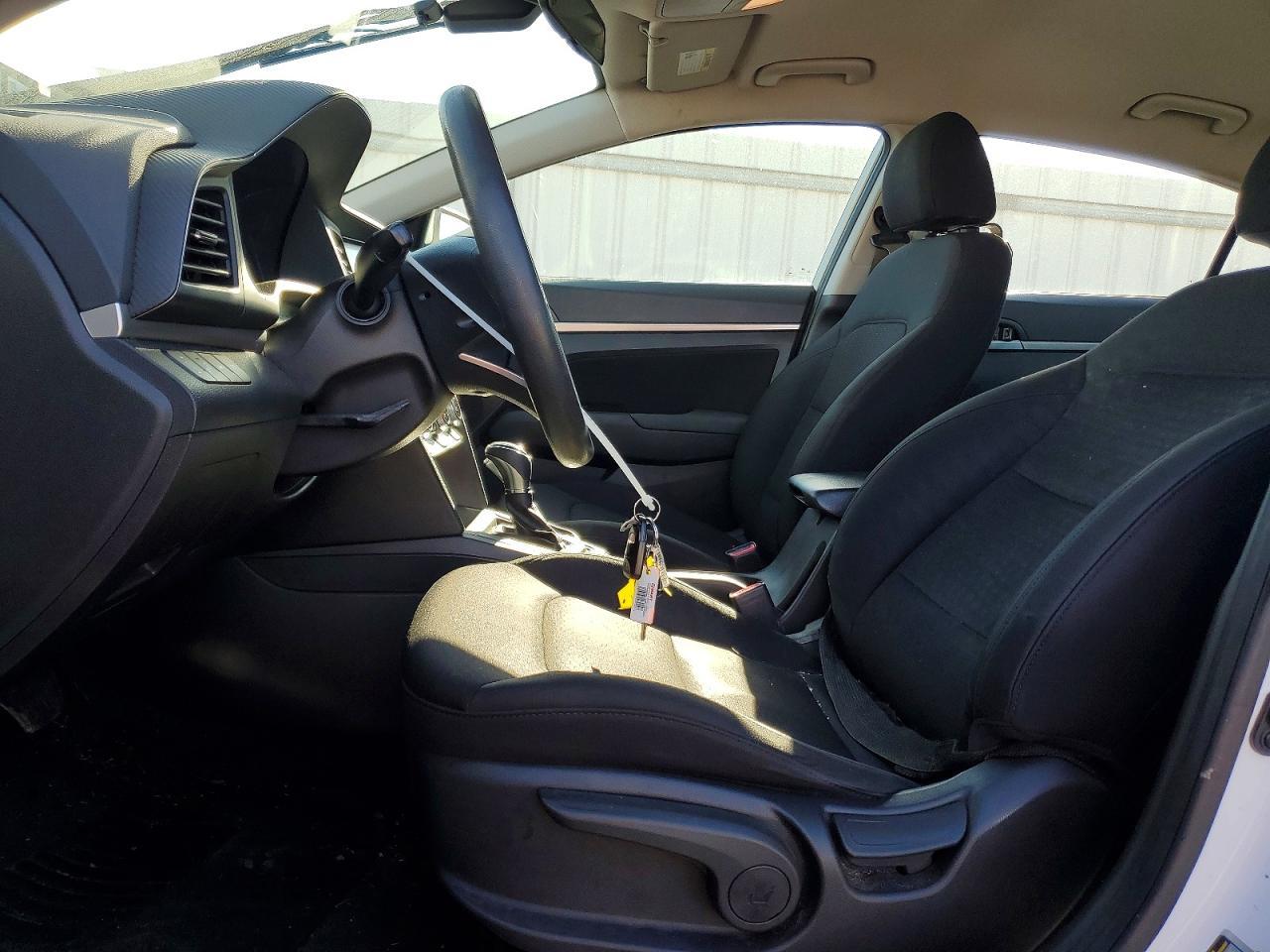 2019 Hyundai Elantra Sel - zdjęcie 7